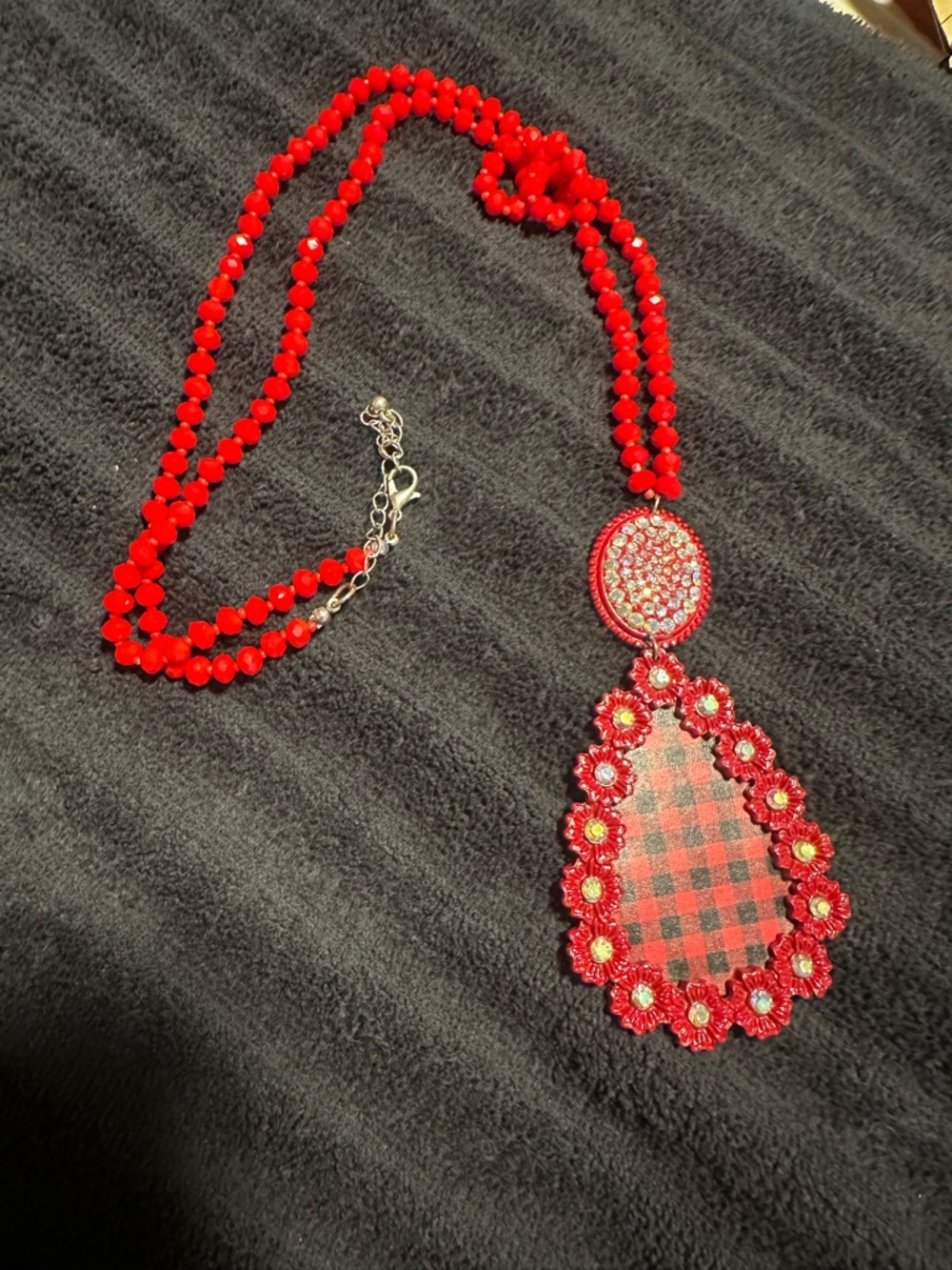 Red Buffalo Plaid Teardrop Pendant Necklace - Women Jewelry